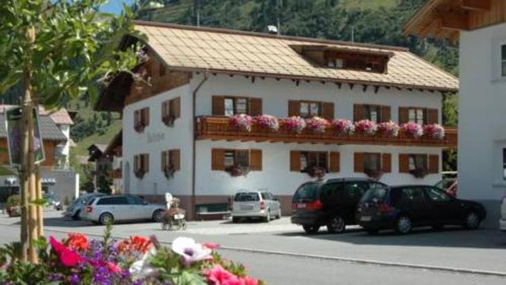 Haus Walserheim in Sommer